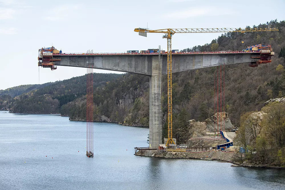 Trysfjordbroen